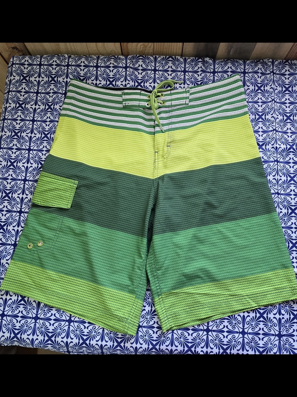 OP Men's Yellow and Green Striped Board Shorts Sz 32